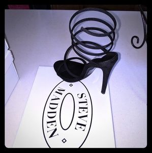 Steve Madden black heels